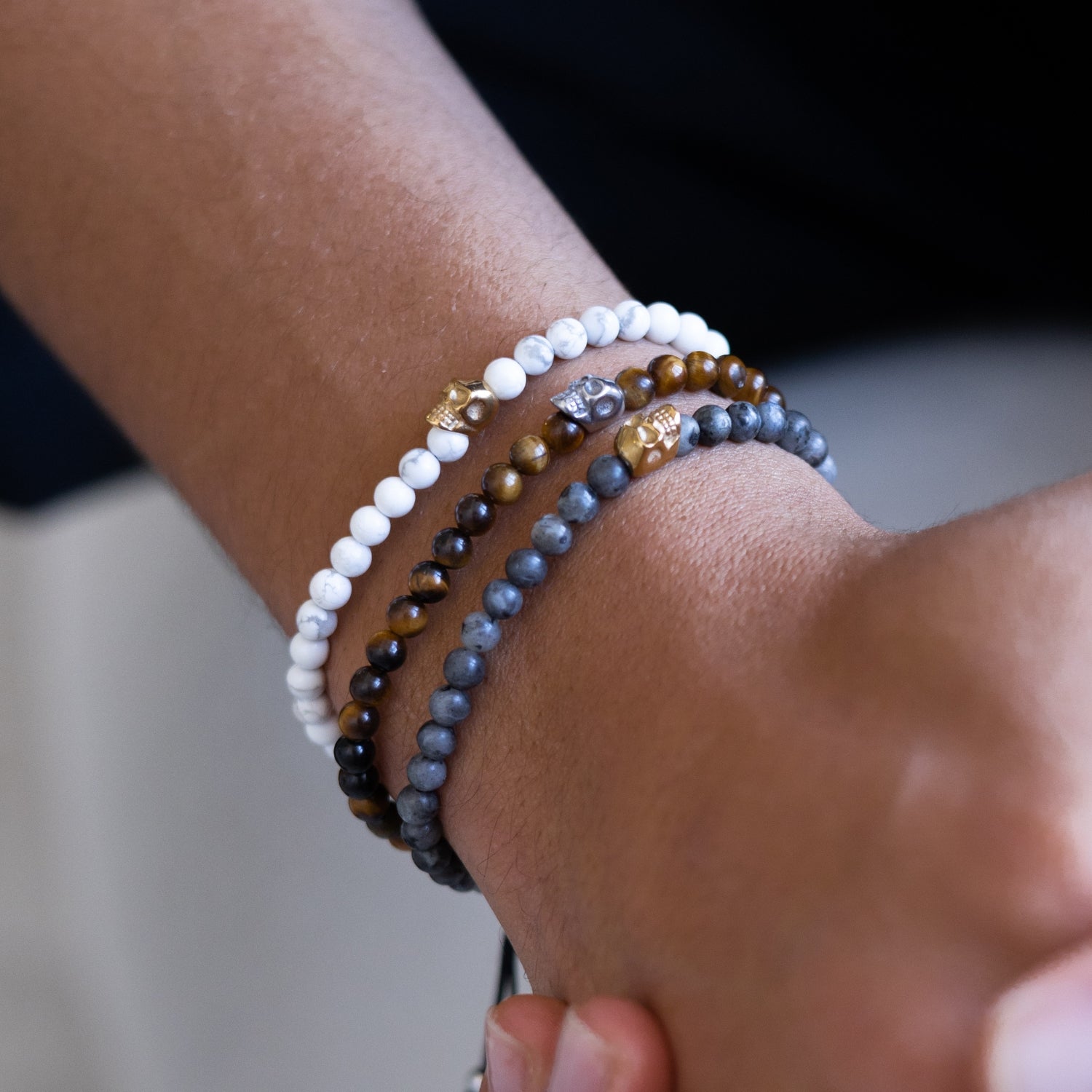 BRACELET HOWLITE "OMNIA"