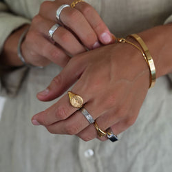 "COMPASS" SIGNET GOLD RING - Orezza Jewelry