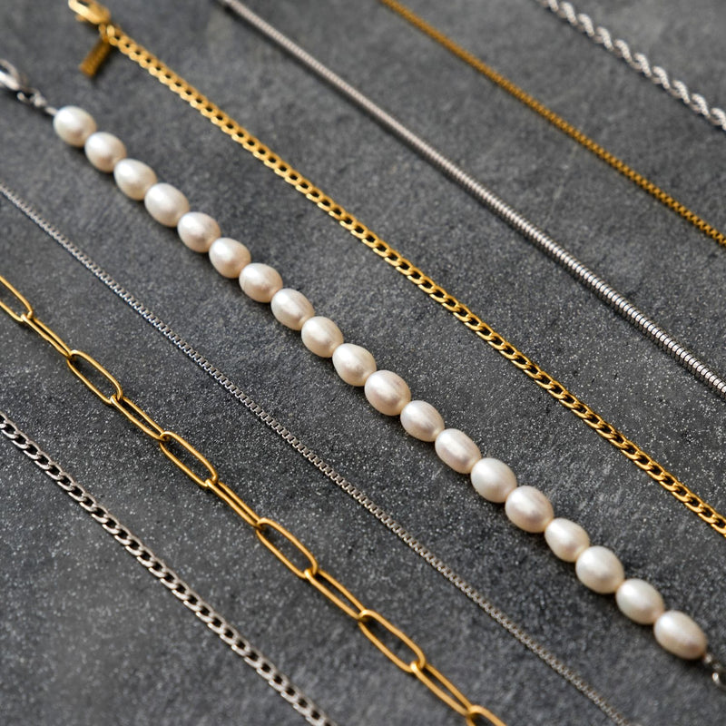 Hanging Jewelry Organizer + Pearl Necklace + 4 stripes Bracelet