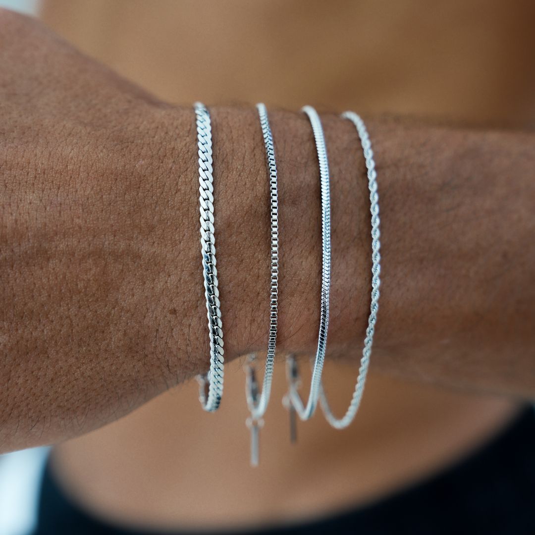 MINIMALIST ICONIC BRACELETS BUNDLE - Orezza Jewelry